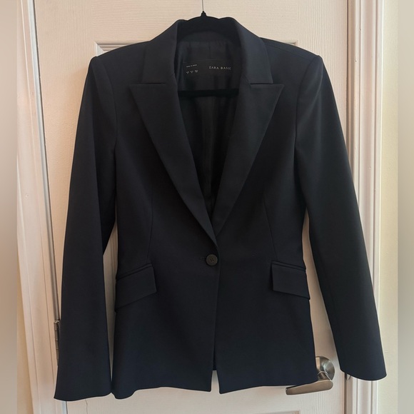 Zara Jackets & Blazers - ZARA Classic Black Single Button Blazer Size Medium